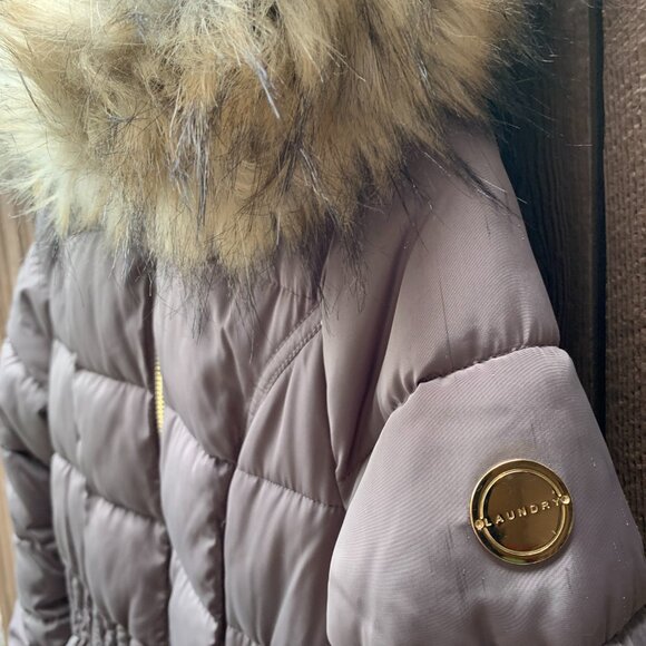 Shelli Siegel LAUNDRY puff 3/4 Windproof coat with hood and cinched waist. - Picture 2 of 9